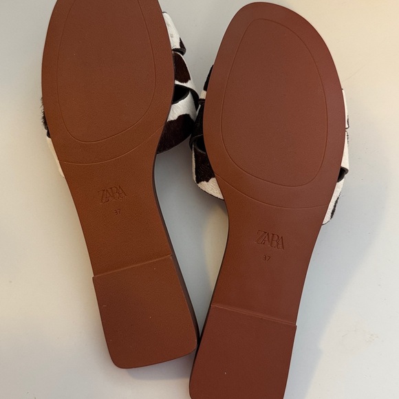 Zara Cow Print Sandals - Picture 4 of 4